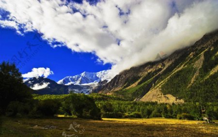 西藏山水风景图片