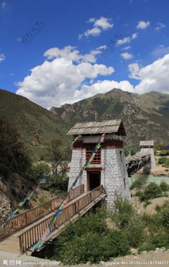 西藏风景桥图片