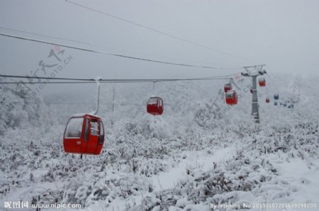 西岭雪山观光缆车图片
