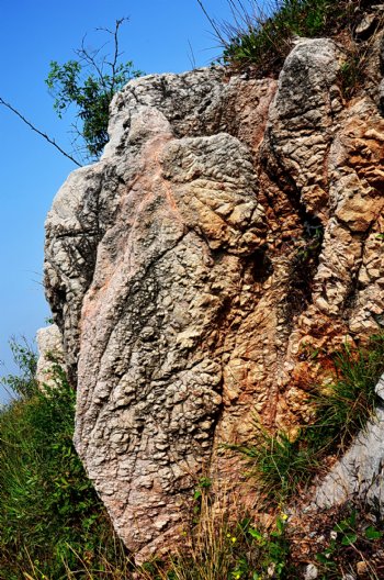红石山的石壁图片
