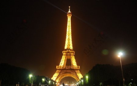 艾菲尔铁塔夜景图片