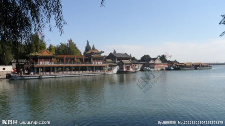 颐和园昆明湖游船图片