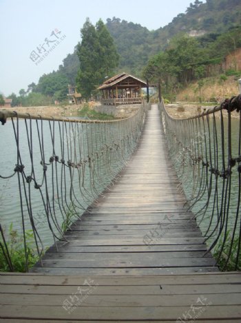 世上最美的木板桥图片