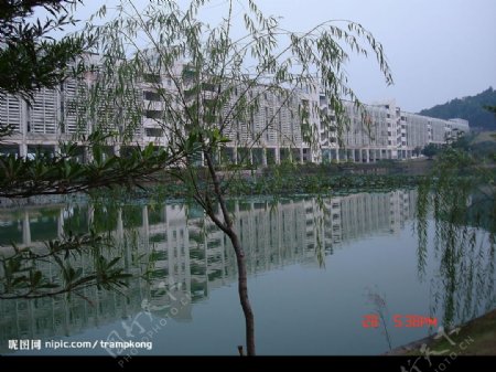 中山大学隐湖2图片