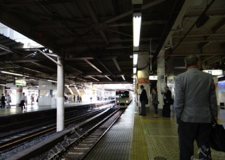 日本地铁站台图片