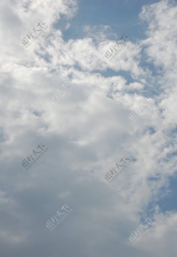 飘动的云朵图片