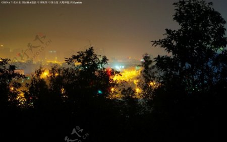 城市午夜山水夜景图片