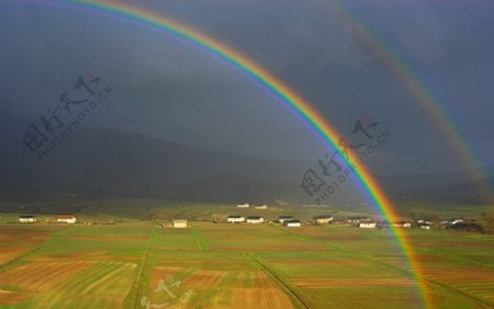 香格里拉彩虹图片