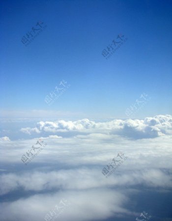天空白云图片
