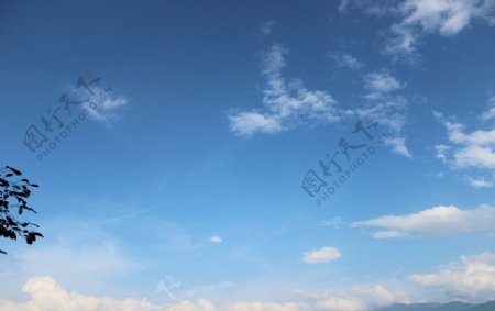白沙镇的蓝天白云图片