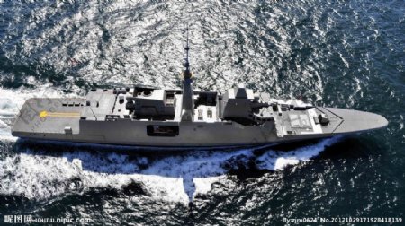 法国阿基坦级FREMM护卫舰图片
