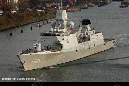 荷兰德泽芬省级护卫舰图片