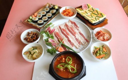 韩国美食套餐图片