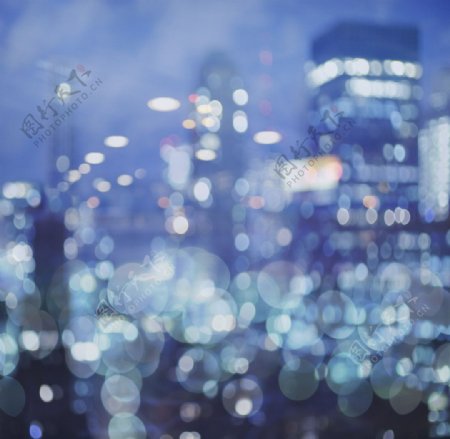 城市雨夜图片