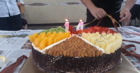 14岁集体生日蛋糕图片