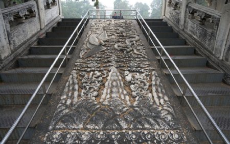 十三陵皇后墓的阶梯图片