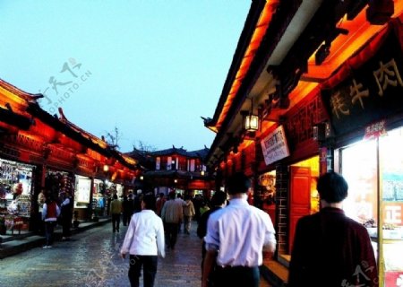 丽江古城街景图片