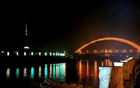 江城夜色图片