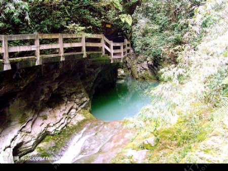 小桥流水图片