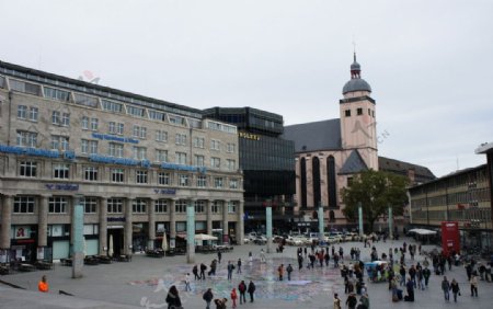 德国广场人群图片