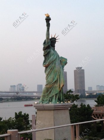日本东京自由女神像图片