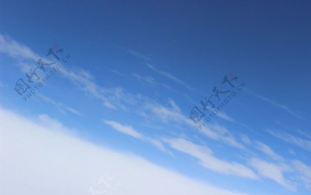 济州岛蓝天白云图片