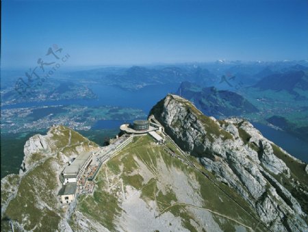 瑞士皮杜拉斯山俯瞰图片