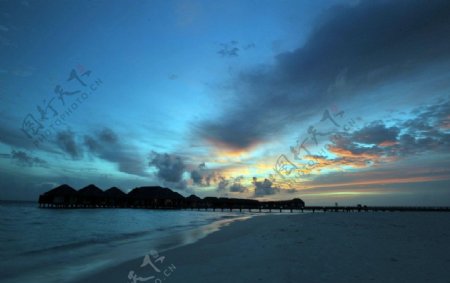 马尔代夫满月岛清晨图片