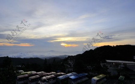 云顶清晨图片