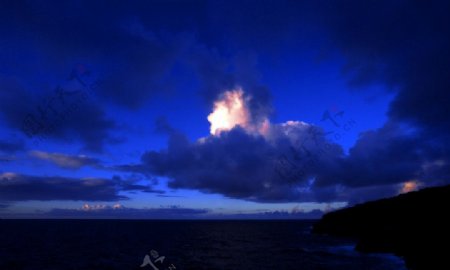 夏威夷早晨的天空图片