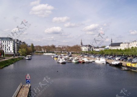巴黎埃德尔河及岸景图片