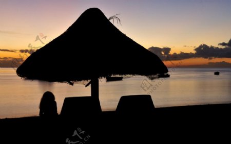 毛里求斯苏亚克晨曦中的海滨度假村图片