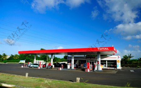 毛里求斯路易港郊外路边加油站图片