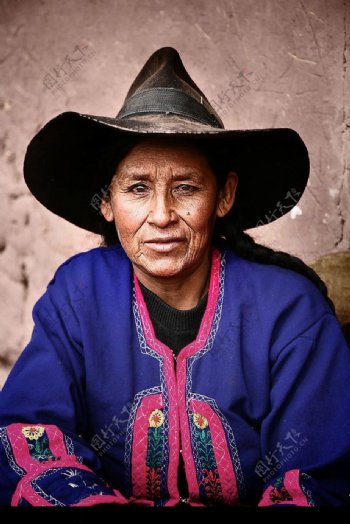 安第斯山的印第安女人图片