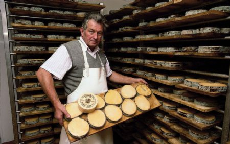 瑞士美食制作奶酪图片