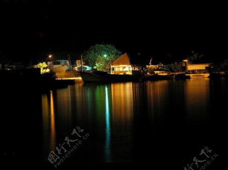 马尔代夫满月岛的夜景图片