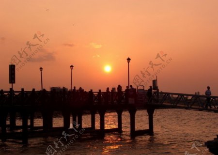 码头夕阳图片