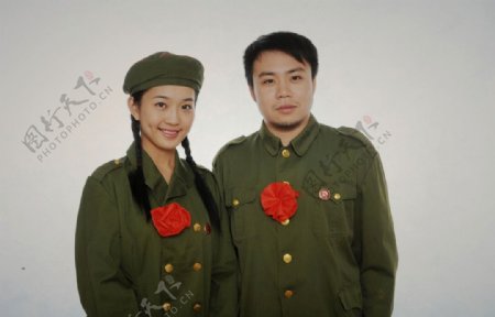 火红年代结婚照图片