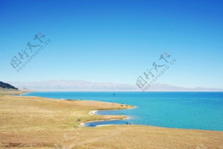 西藏赛里水湖5图片