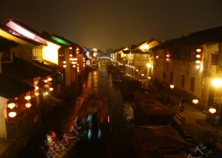 苏州七里山塘夜景图片