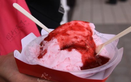 上海世博会之美食草莓沙冰图片