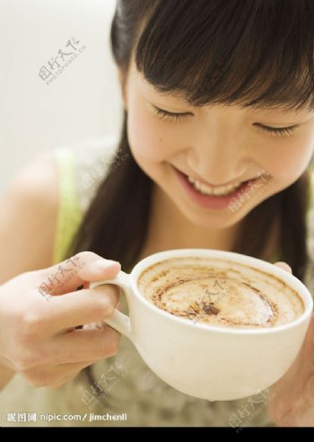 女孩与咖啡图片