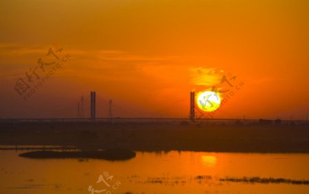 日落四方台大桥图片