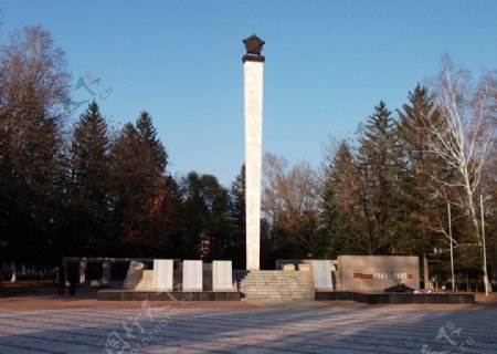 俄罗斯比罗比詹二战纪念碑图片