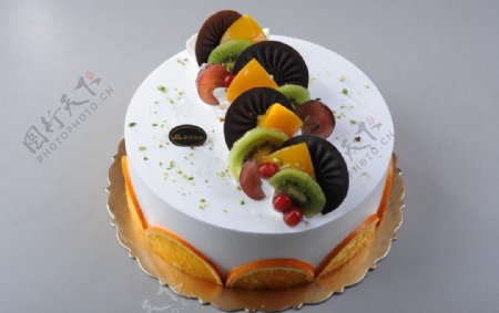 四月物语生日蛋糕图片