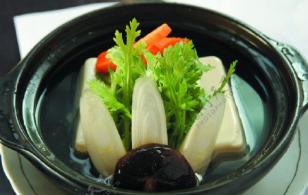 日本料理豆腐煲图片