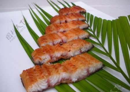 日式炭烧鳗鱼图片