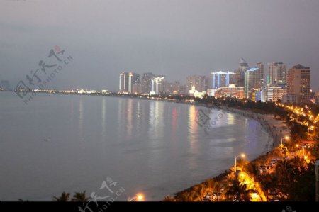 美麗的三亞灣夜色图片