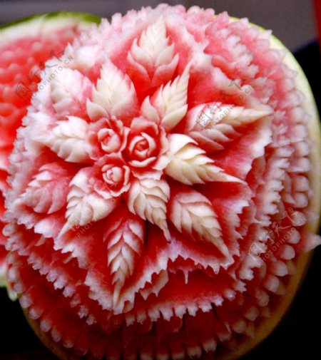 蔬果水果雕刻示范艺术食材工艺精湛陈列展品展示西瓜花精致图片