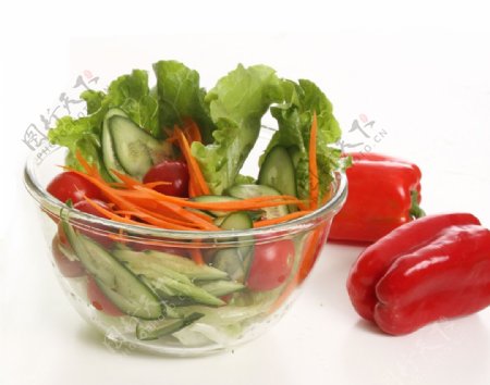 蔬菜沙拉和红椒图片